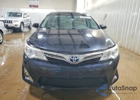 2012 Toyota Camry Hybrid z USA, uszkodzony, nr VIN 4T1BD1FK7CU047739
